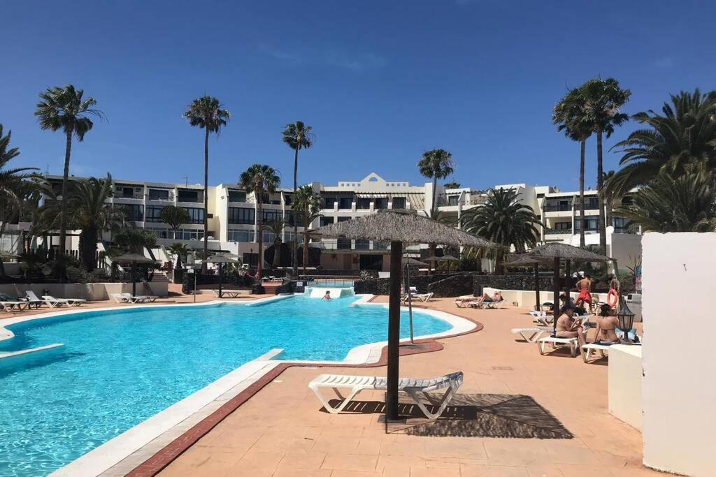 Apartamento LINA 25 PLAYA ROCA Costa Teguise Exterior foto